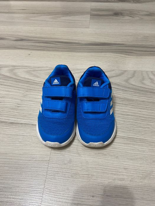 Adidași copii mărime 22