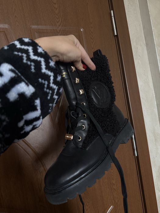 Оригинални боти Louis Vuitton