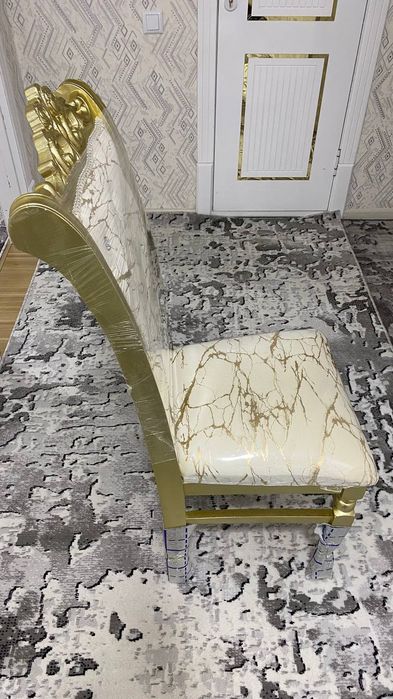 Yangi 12 talik stol stul