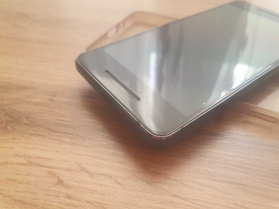 Google Pixel 2 128GB AMOLED 5.0 inches