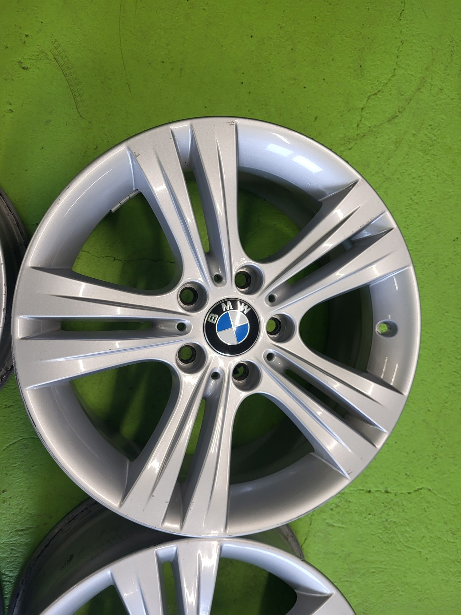 17 5x120 Bmw F30 F31 лети 5х120 бмв ф30