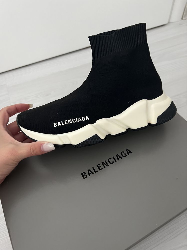 Balenciaga masura 35