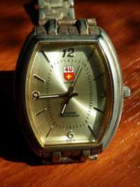 Продам или обменяю швейцарские электронные часы на умные часы