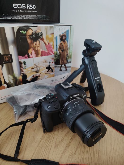 Canon EOS R50 kit creativ