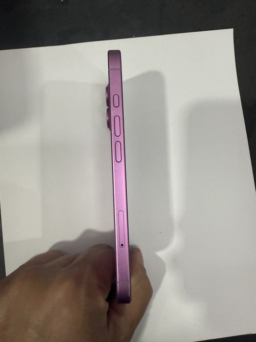 Iphone 16 pink 128 gb