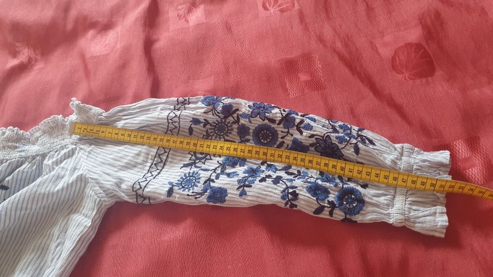 Rochita noua larga bumbac cu broderie bleu S-L