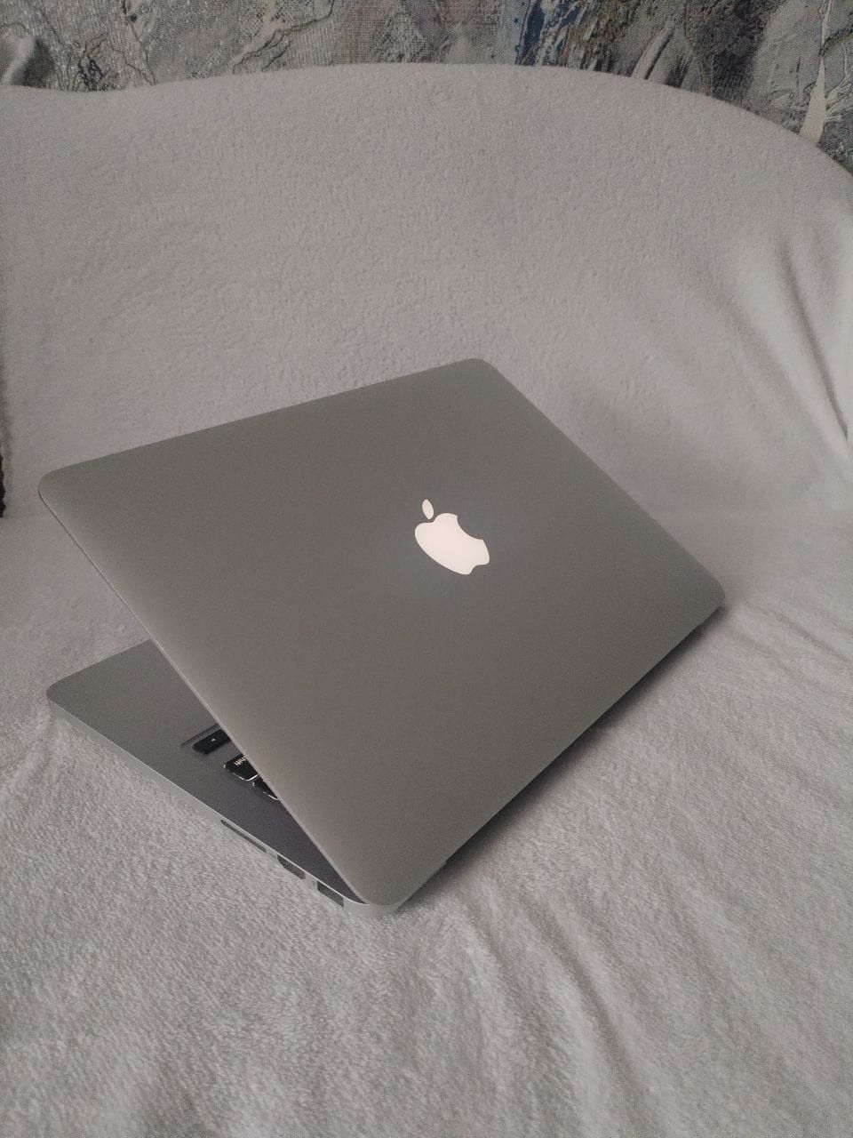 Продам Apple MacBook Pro