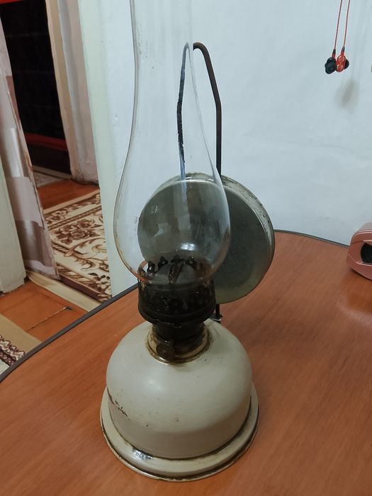 Лампа керосиновая