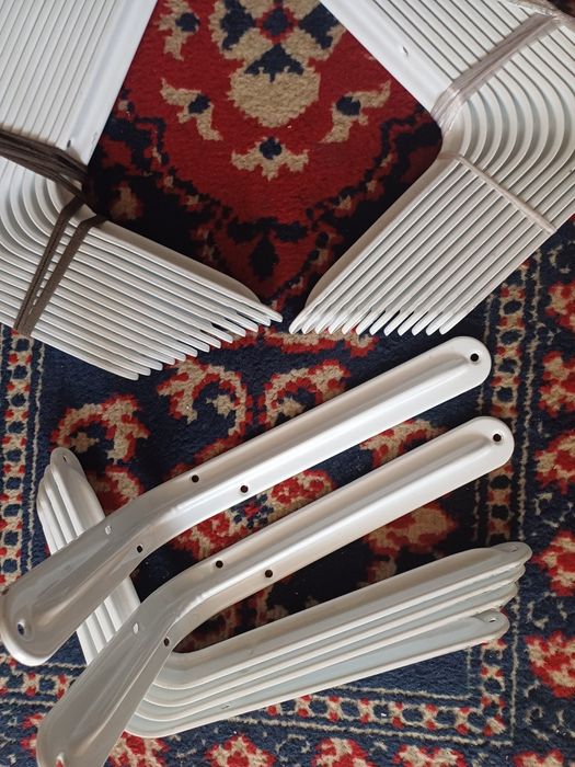 Продам Крепежи для полок Новые (Самовывоз)