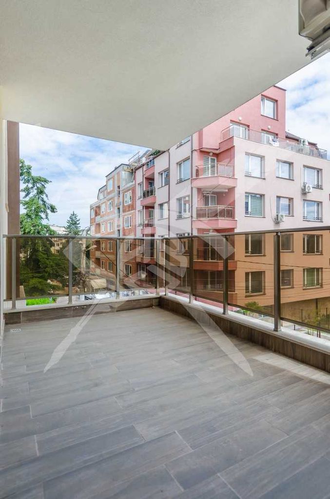 Продава се Двустаен апартамент в София, Надежда 2 - 79 кв.м за 2406 €/кв.м - Снимка #11