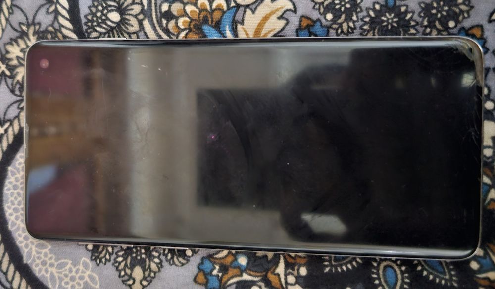 Samsung s10 srochna sotilad