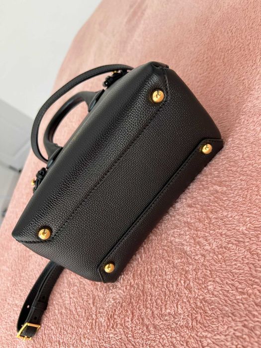 Geanta Burberry originala, purtata o  singura data, impecabila.