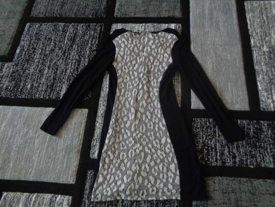 Vand rochie dama 1.