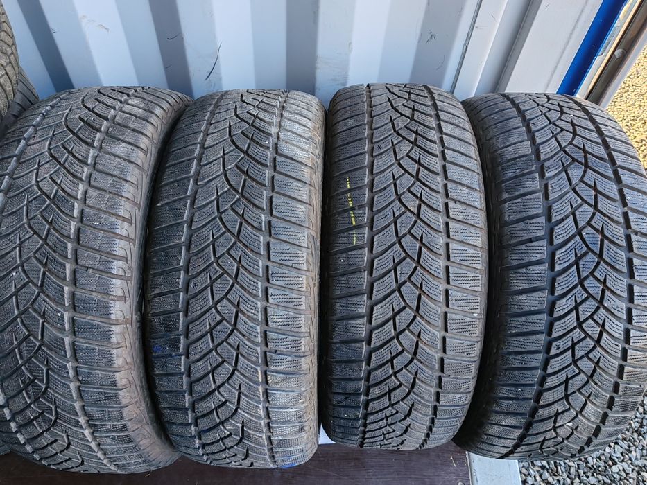 Vând anvelope second hand