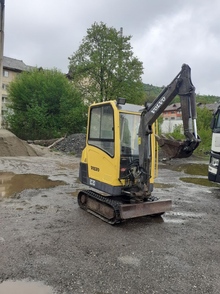 Vand miniexcavator, miniescavator de 2t cu motor kubota