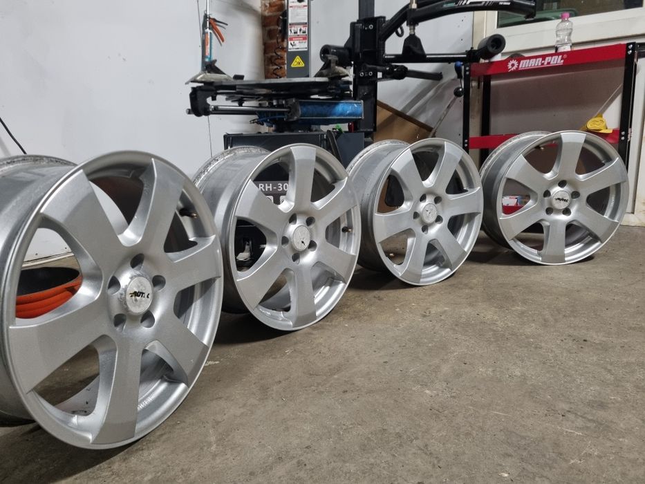 Jante R17 Aliaj 5x108 / 7.5J ET 45 CB 70 Ford/Jaguar/Peugeot/Renault