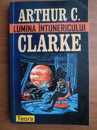 Lumina Întunericului de Arthur C. Clarke și Alte Cărți de Ficțiune
