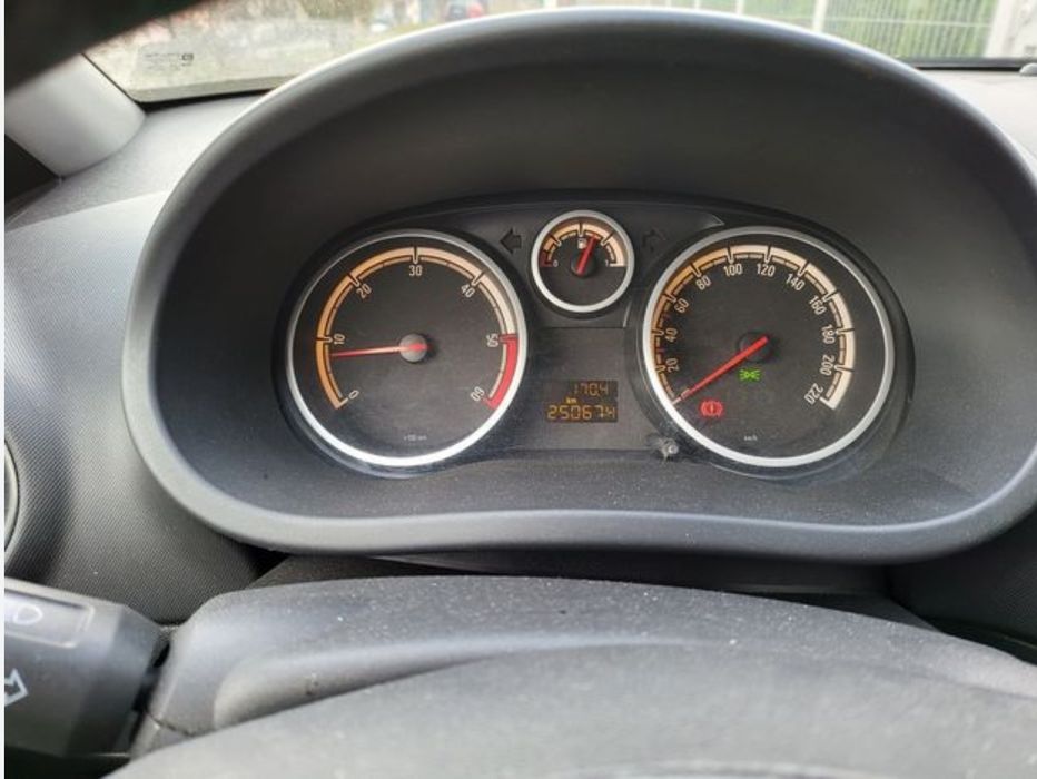 Opel corsa D. 1.3 TDCI, itp valabil mai 2026