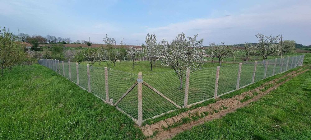 Продава се парцел село Мерданя 1360 кв.м.  Област Велико Търново