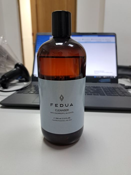 Средство для снятия липкого слоя гель лака.