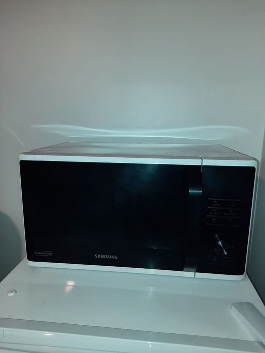 Cuptor cu microunde Samsung 800W