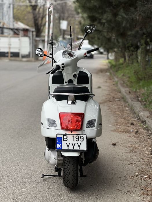 Piaggio Vespa 250 GTS
