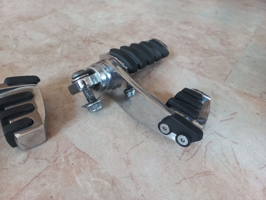 Harley Davidson Sportster Степенки Предни