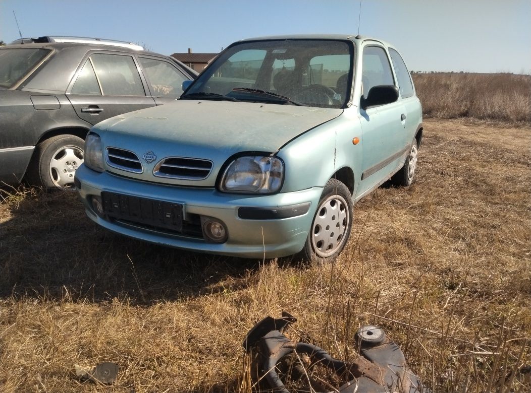 Micra K11 1.0 на части