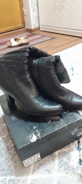 Зимний сапоги 39 размер  продам