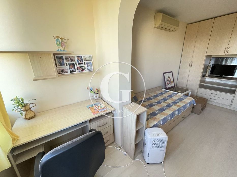 Дава се под наем Тристаен апартамент в София, Света Троица - 65 кв.м за 680 € - Снимка #2