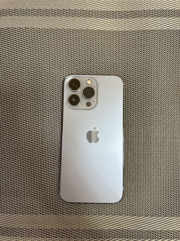 Iphone 13 pro blue