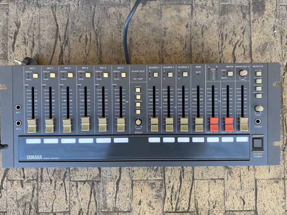 Yamaha MV1000 mixer audio efecte voce