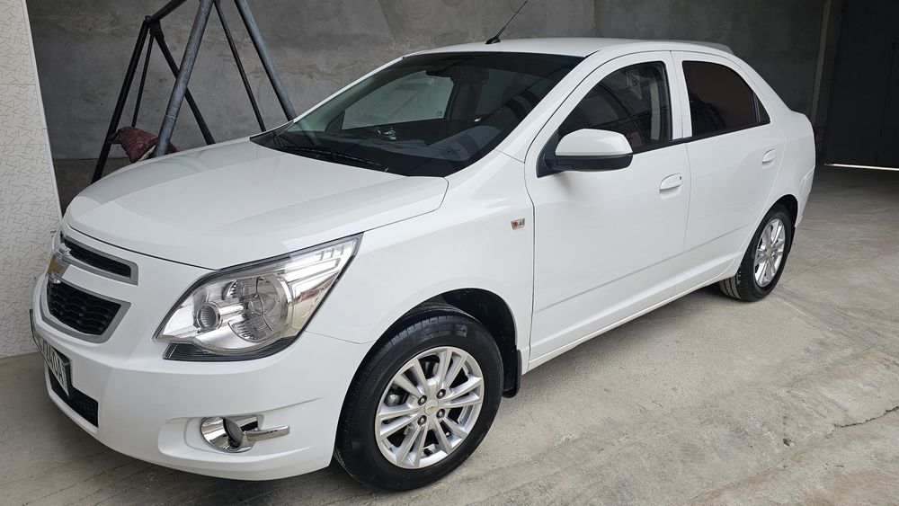 Kobalt style 2023 avtomat sotiladi ideal