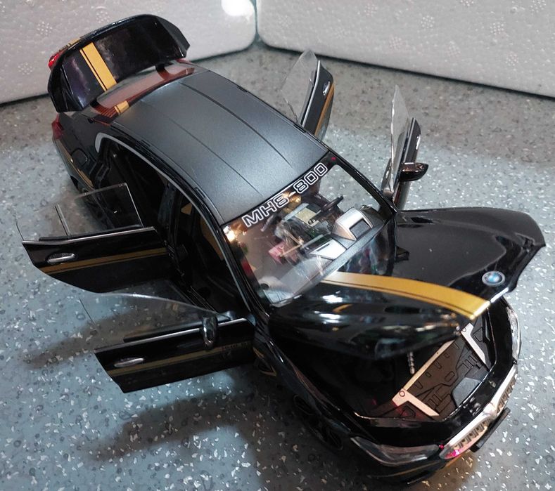 Macheta Metal BMW scara1.24 BMW Mercedes Audi Toyota Bentley Tesla