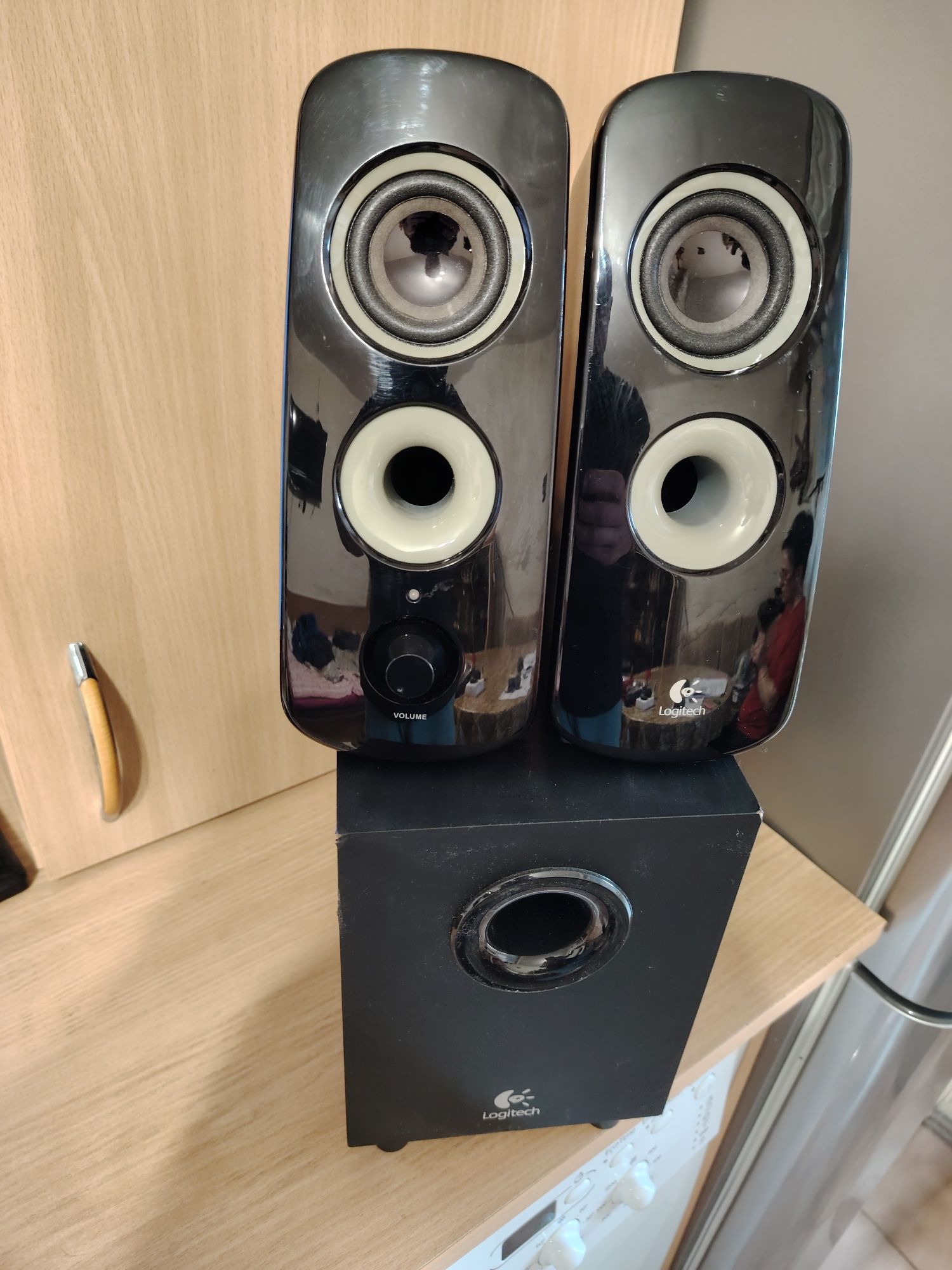 Субуфер Logitech Z323