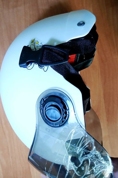 Шлем для скутера для взрослых