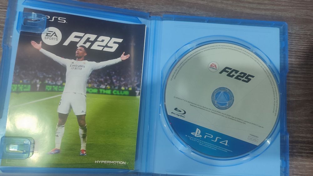 Продам диск на ps4 фифа 25