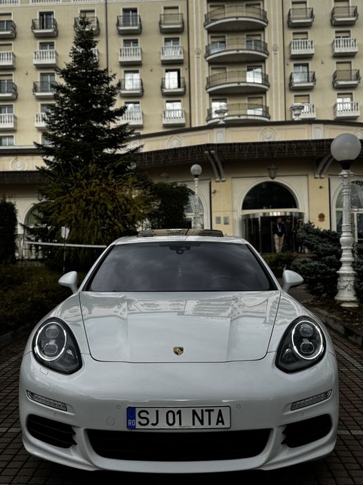 Porsche Panamera S E-Hybrid GTS Facelift
