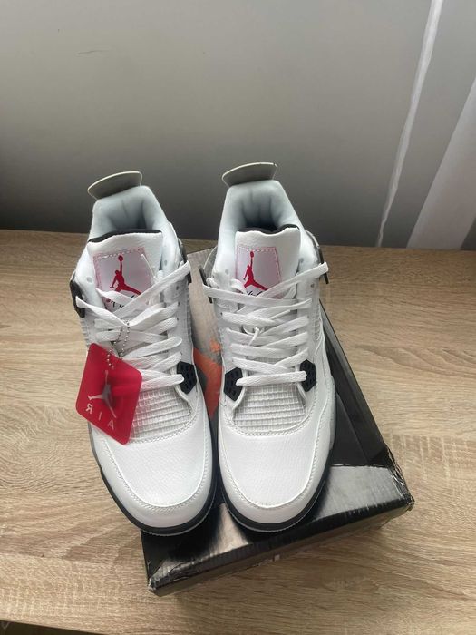 jordan 4 white cement Marimi 40 42 43