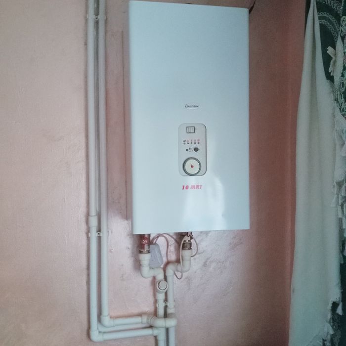 Vând centrala pe curent