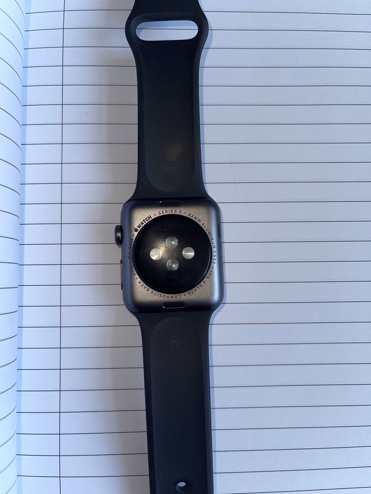 Продам apple watch 3 42mm