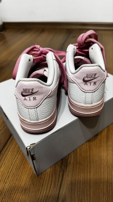 Adidasi Nike Air Force 1