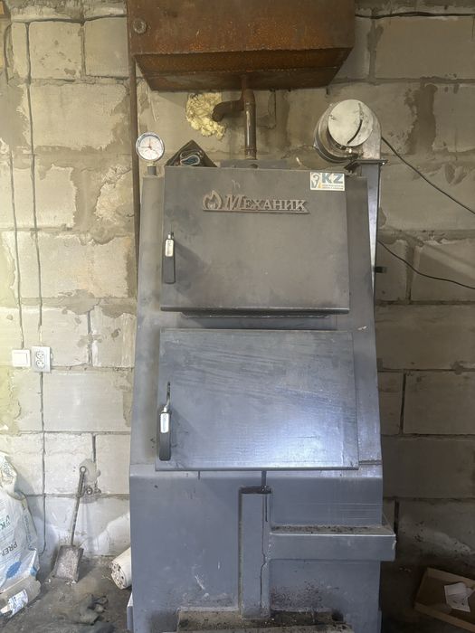 Срочно  продам котёл большой