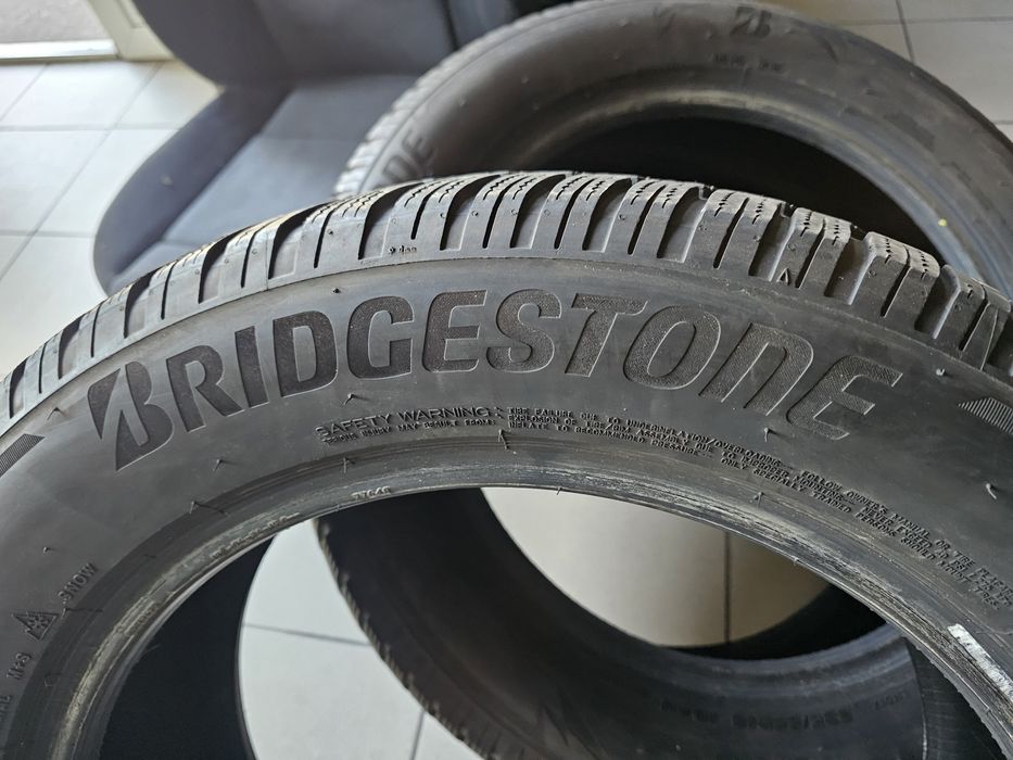 235/55R18 M+S Bridgestone DOT 2022