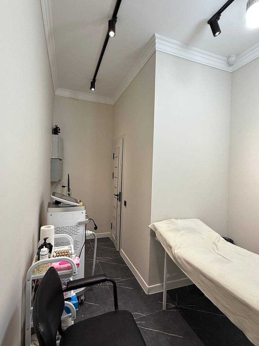 Продажа нежилое. С арендатором. Ор-р: Саламатина