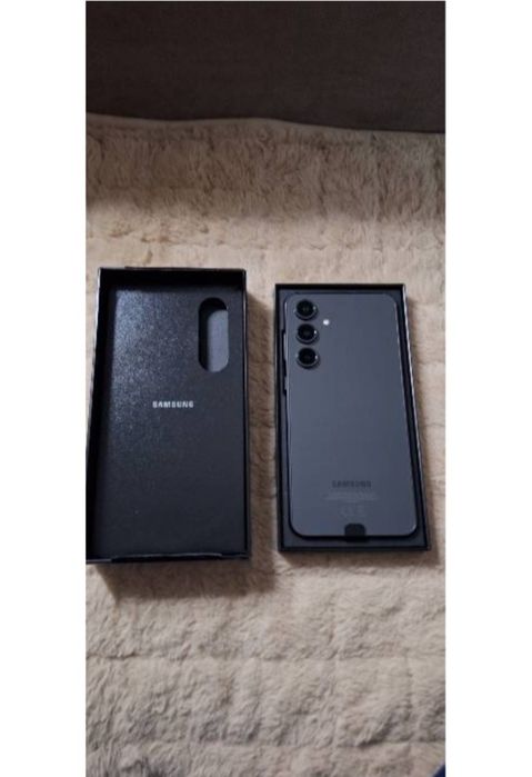 Samsung galaxy s24 FE. Новый