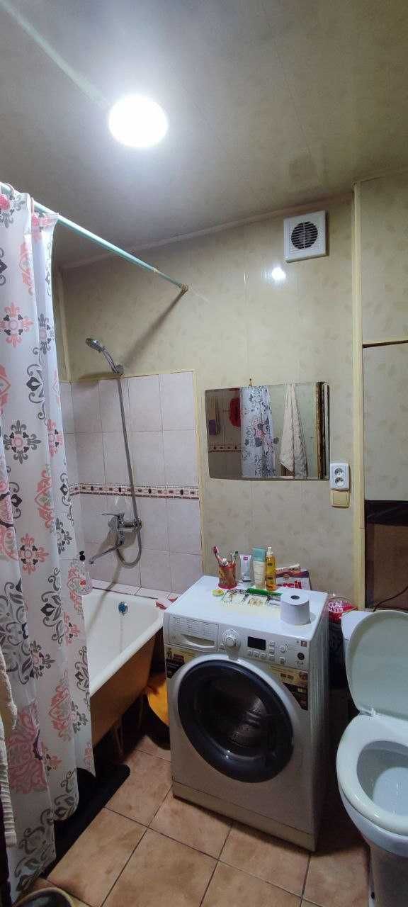 Продам свою 2в3 комн. квартиру в кирпичном доме! Чиланзар 9 квартал.