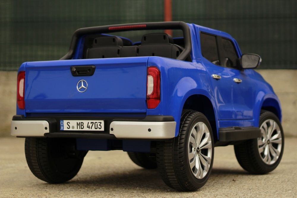 Masinuta electrică pentru 2 copii Mercedes X-Class #Blue