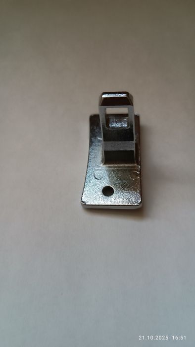 Продам крючок люка СМА.LG.Сотаман.