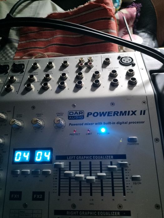 Mixer activ `Dap Powermix 2. + Boxe pasive.